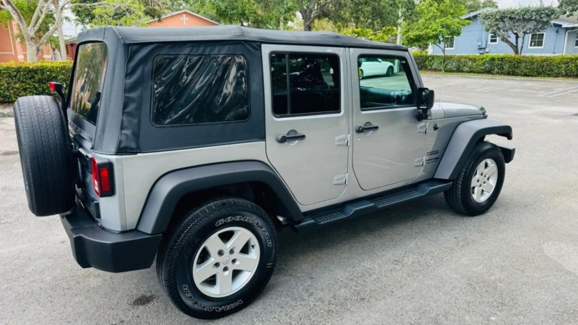 2018 JEEP WRANGLER UNLIMITED SPORT S (JK) SPORT UTILITY 4D