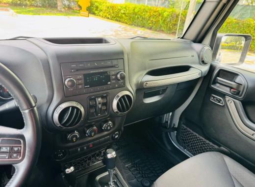 2018 JEEP WRANGLER UNLIMITED SPORT S (JK) SPORT UTILITY 4D