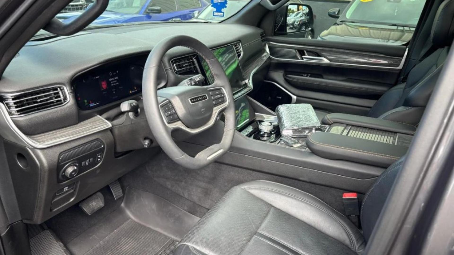 2022 JEEP WAGONEER SERIES III SPORT UTILITY 4D