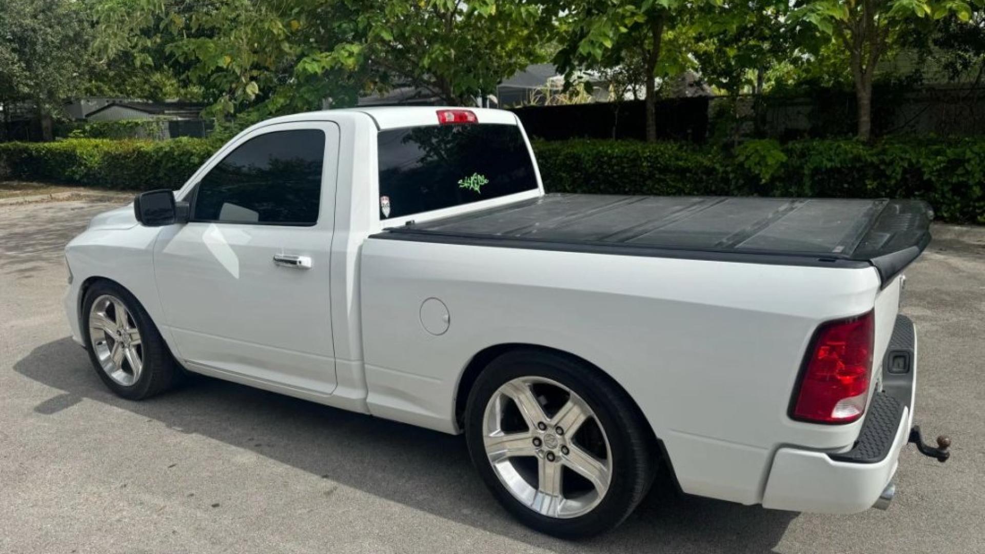 2015 RAM 1500 REGULAR CAB EXPRESS PICKUP 2D 6 1/3 FT