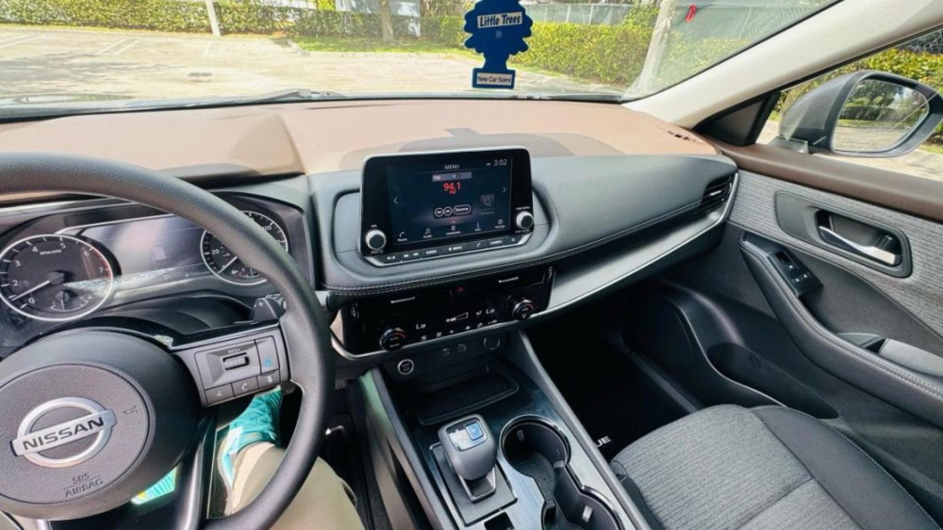 2021 NISSAN ROGUE SV SPORT UTILITY 4D