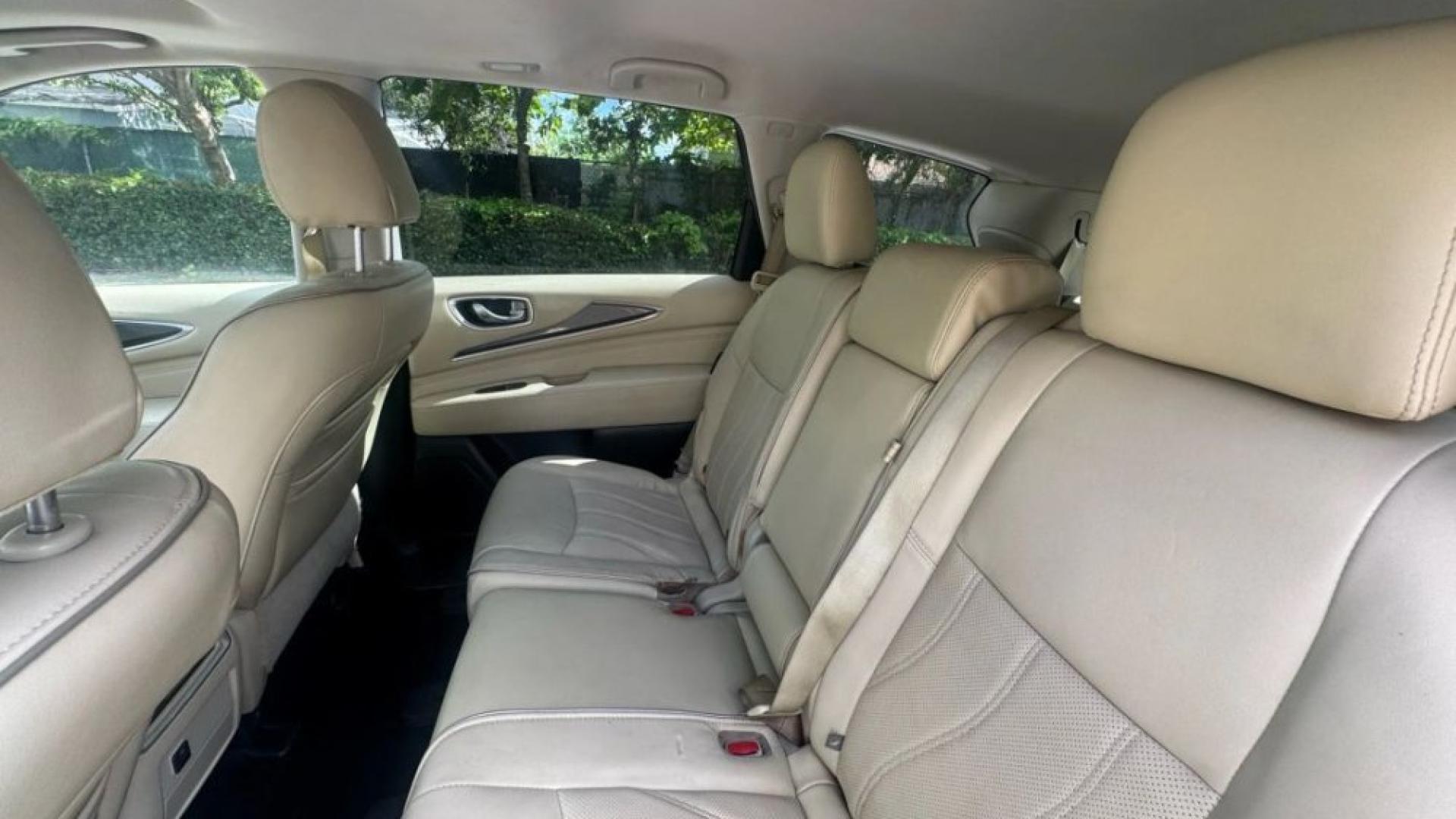 2019 INFINITI QX60 LUXE SPORT UTILITY 4D