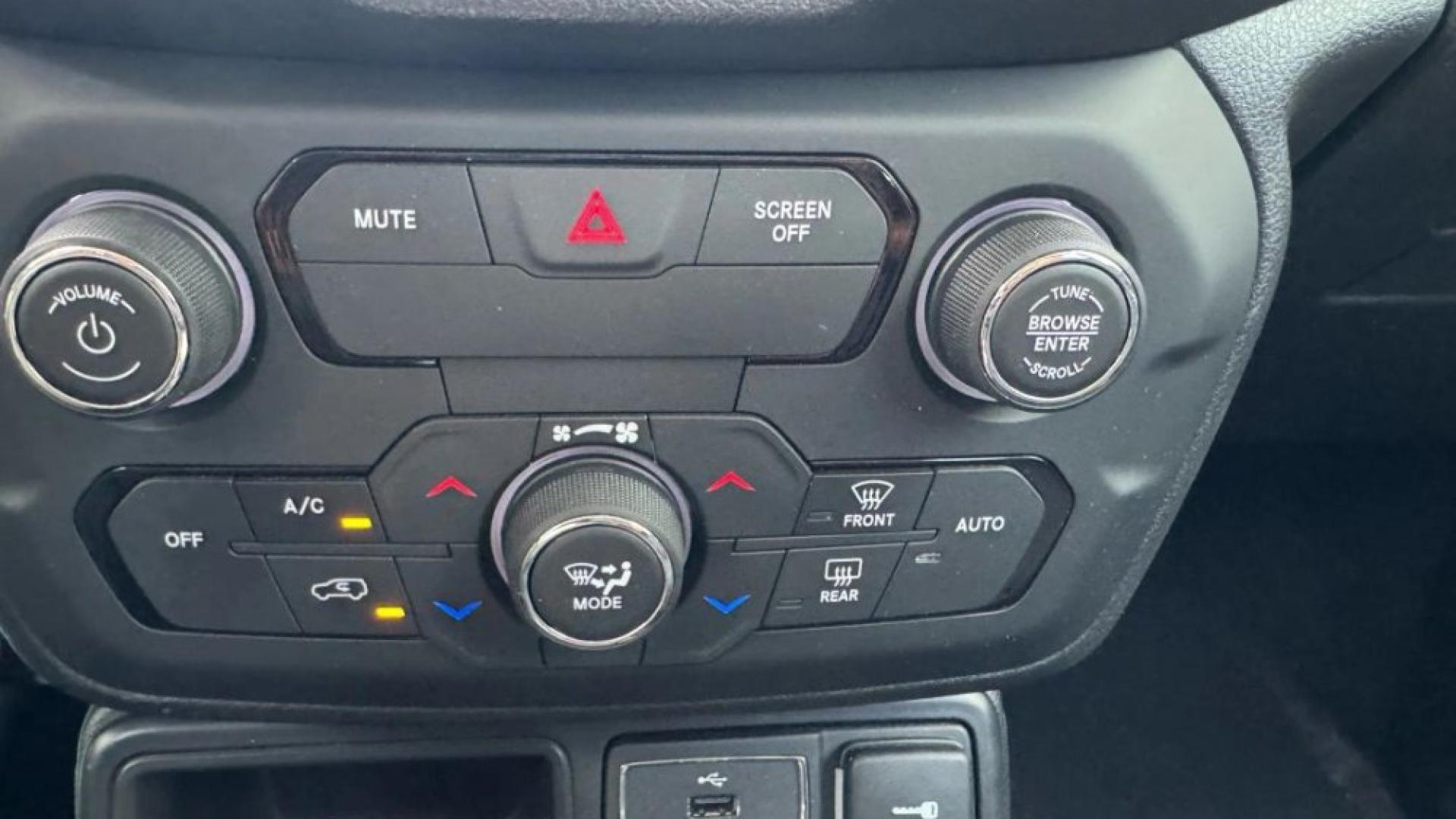 2018 JEEP RENEGADE LATITUDE SPORT UTILITY 4D