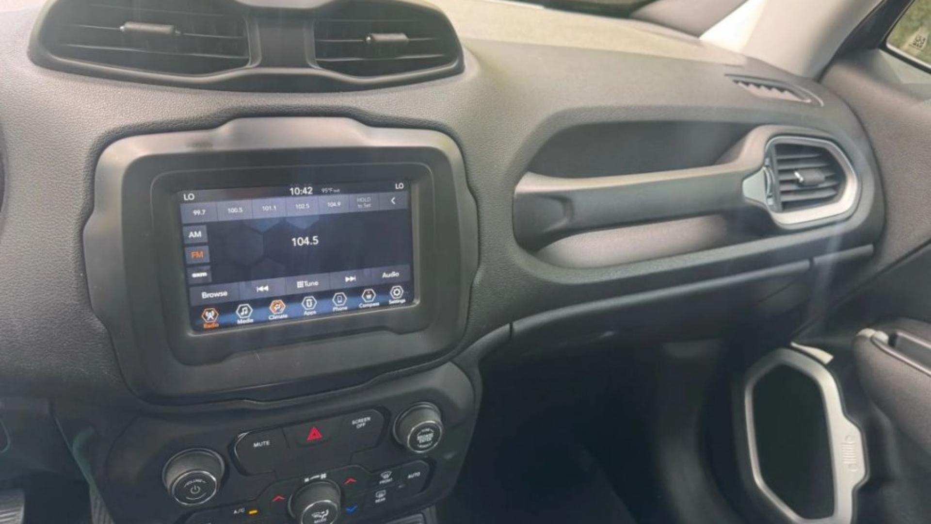 2018 JEEP RENEGADE LATITUDE SPORT UTILITY 4D