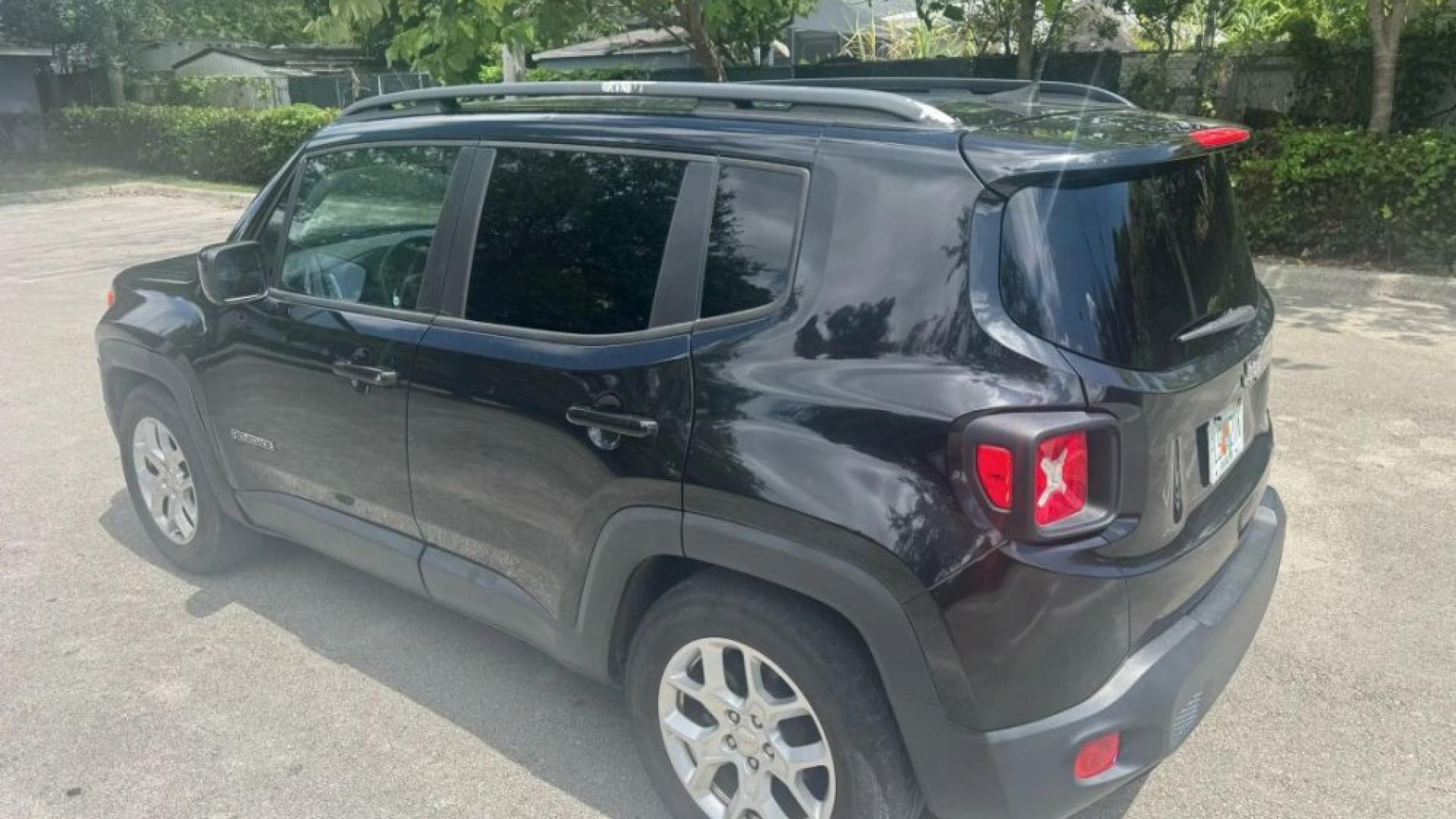 2018 JEEP RENEGADE LATITUDE SPORT UTILITY 4D